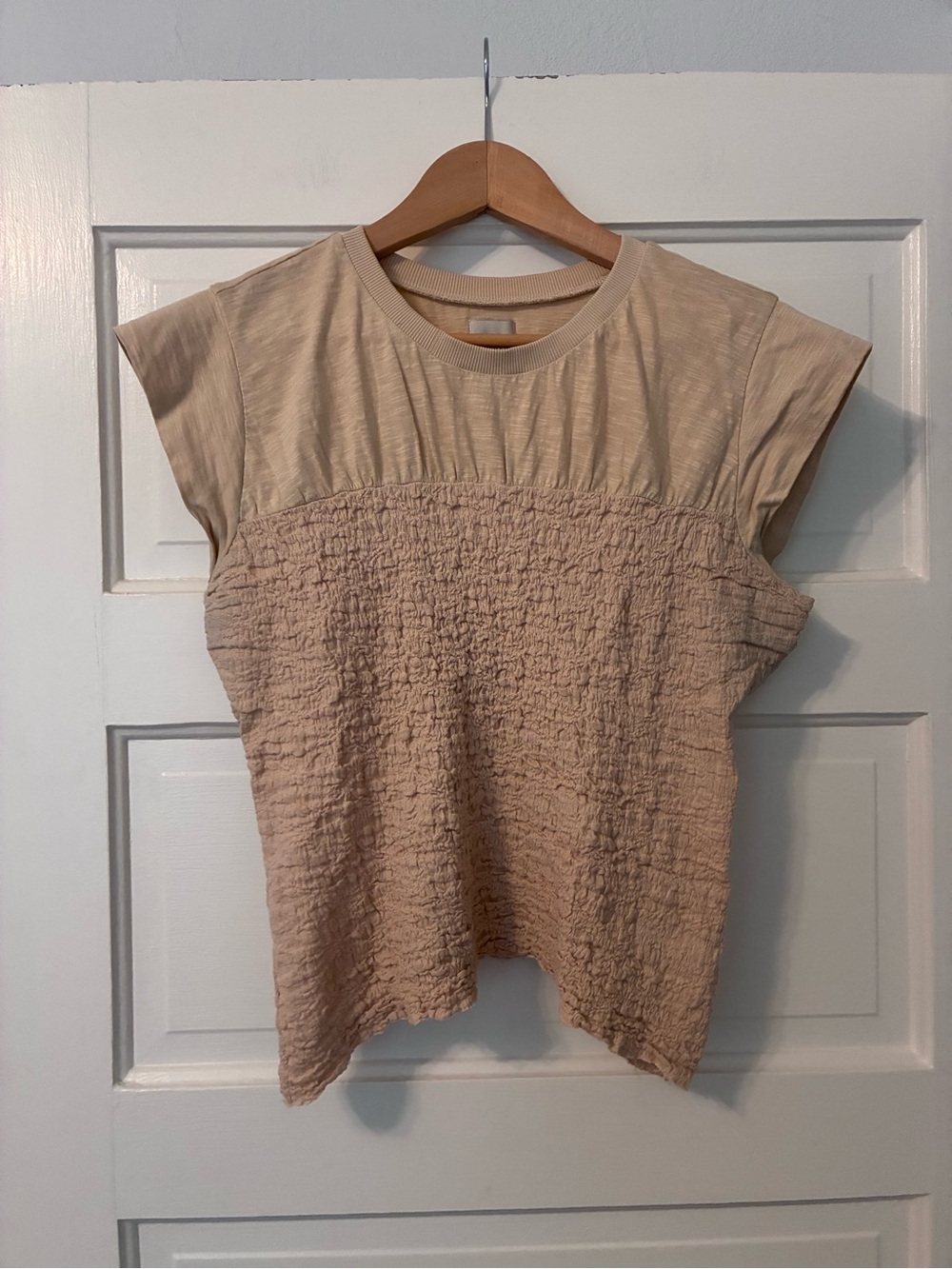 Maeve Anthropologie Smocked Muscle Top Beige Size Medium - Picture 2 of 7